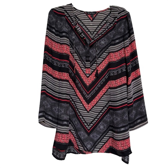Zozo Tops - ZOZO Womens Tassel‎ V-Neck Tunic Top New Modern Boho Geometric Resort Chic Flowy